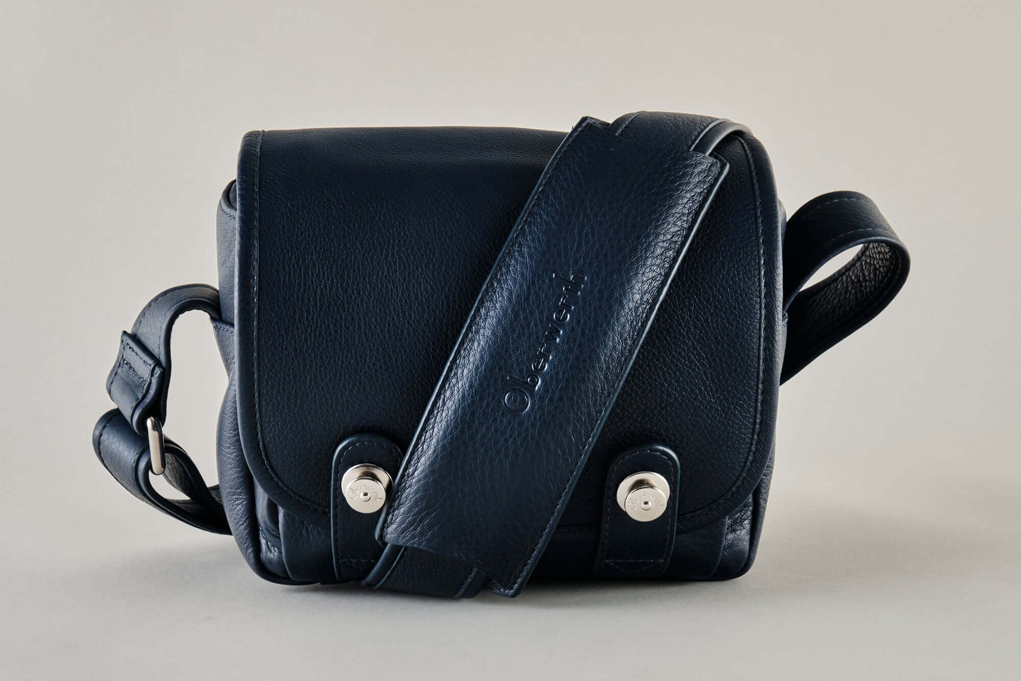 The Q Bag Casual (Phil) - Leica Q3 bag gentian ！