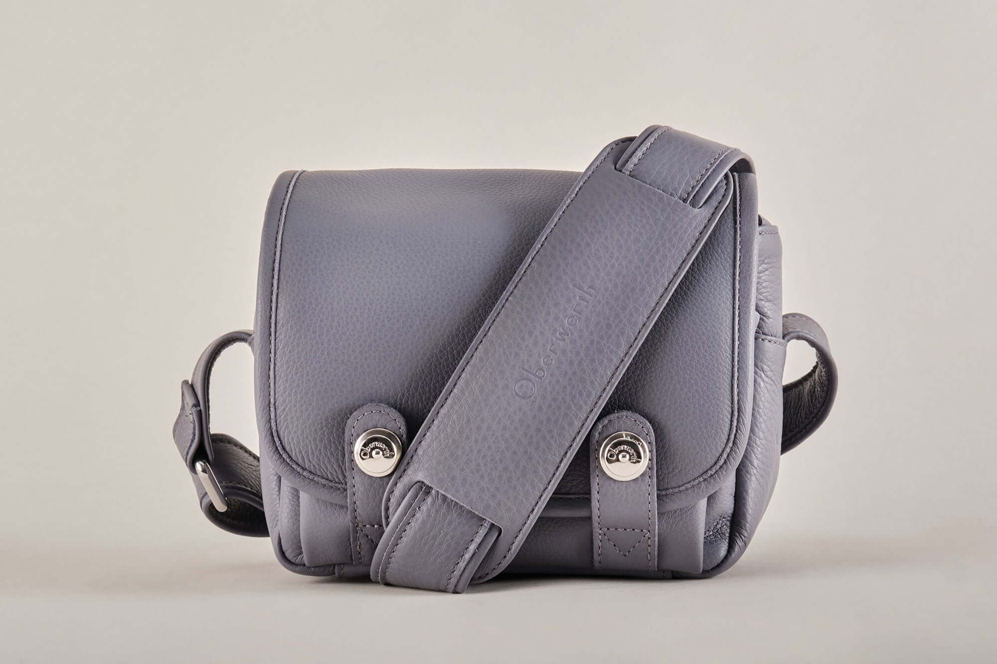 The Q Bag® Casual (Phil) - Leica Q3 bag lavender !展示会グッズ！